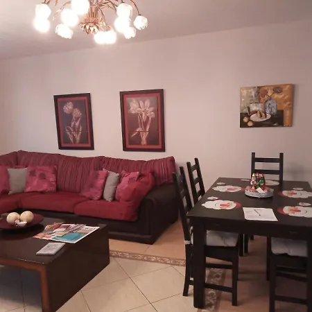 De 1 Holiday home